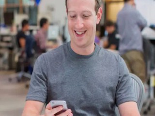 Tìm được tài khoản TikTok bí mật của Mark Zuckerberg, chuyên theo dõi người nổi tiếng và chó