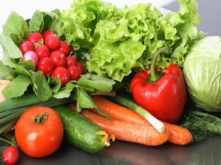 Giá thực phẩm hôm nay 28/12: Giá rau củ giảm từ 2.000 - 5.000 đồng/kg
