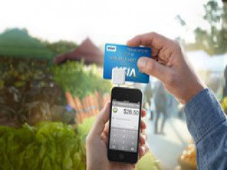 Bức xúc phí cà thẻ, chàng trai tạo ra “cục nhựa” biến điện thoại thành máy đọc, khiến cả Visa & Mastercard “khiếp sợ” và trở thành tỷ phú USD