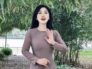 Video: NSƯT Hương Giang thể hiện thành công ca khúc "Nơi Tình Người Lan Xa"