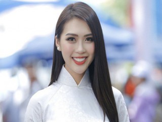 Hoa hậu Tường Linh hỗ trợ vật tư, đồ dùng y tế cho các bác sĩ Bệnh viện Đà Nẵng
